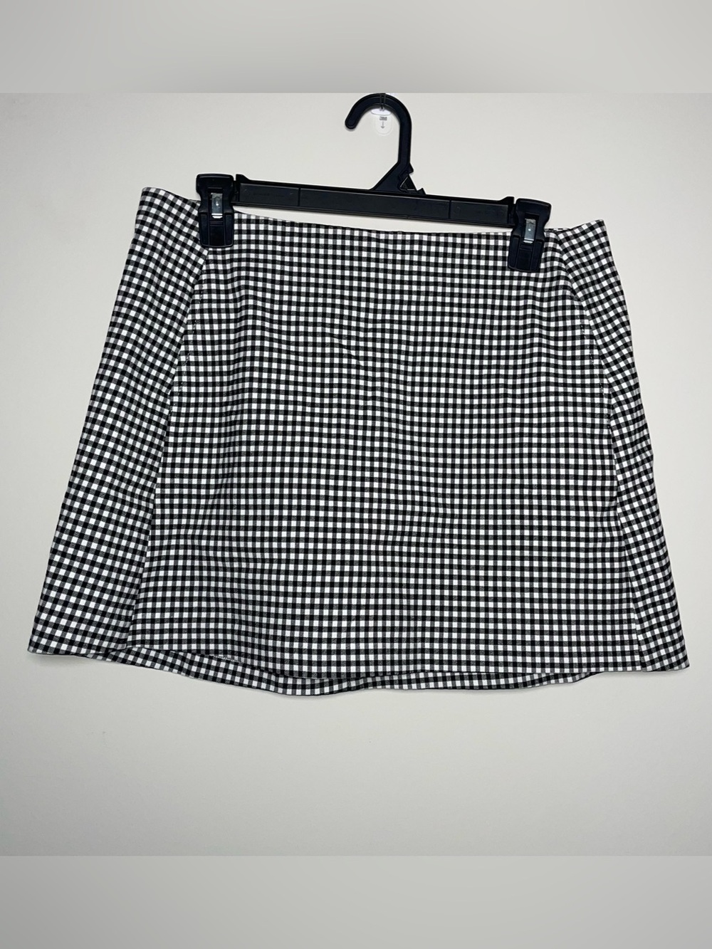 Urban Outfitters L White Black Plaid Back Zip Mini Skirt Pockets